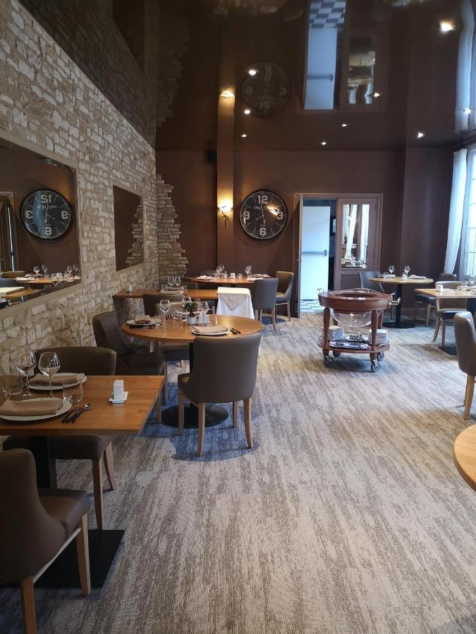 Logis Hotel-Restaurant Les Airelles Neufchatel-en-Bray Exterior photo